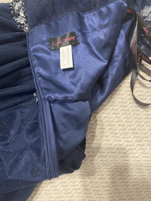 Чисто нова рокля Laona