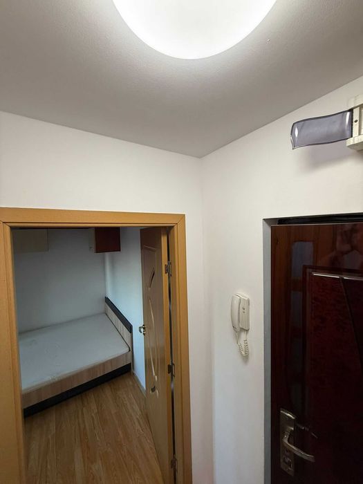 Proprietar vand Apartament 1 camera, str. Lorena, vizavi de parc