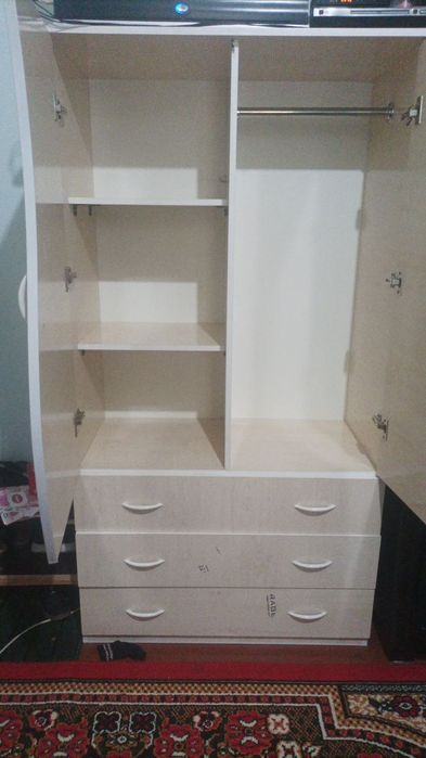 Детский кровать и шкаф