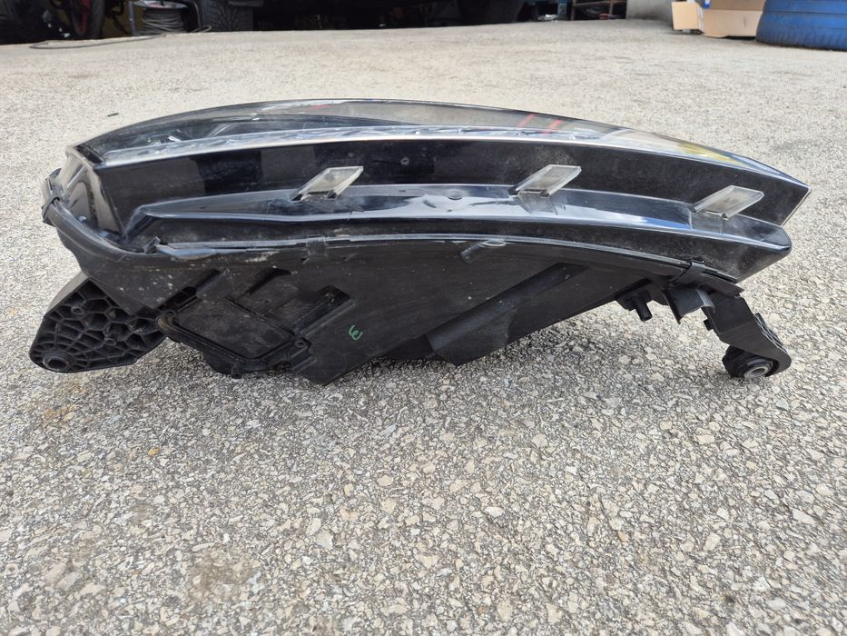 Десен фар Шкода Фабия 3 Skoda Fabia Face