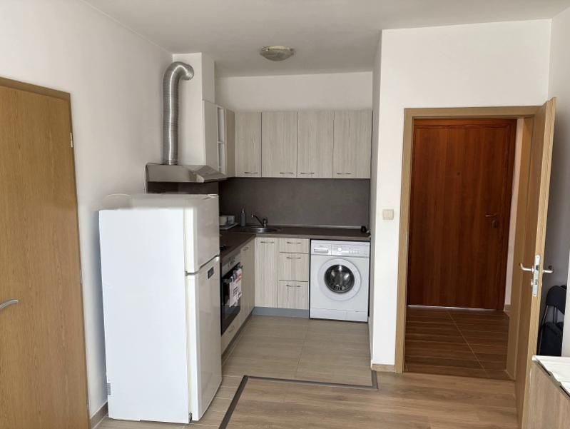 Дава се под наем Двустаен апартамент в София, Банишора - 50 кв.м за 475 € - Снимка #3