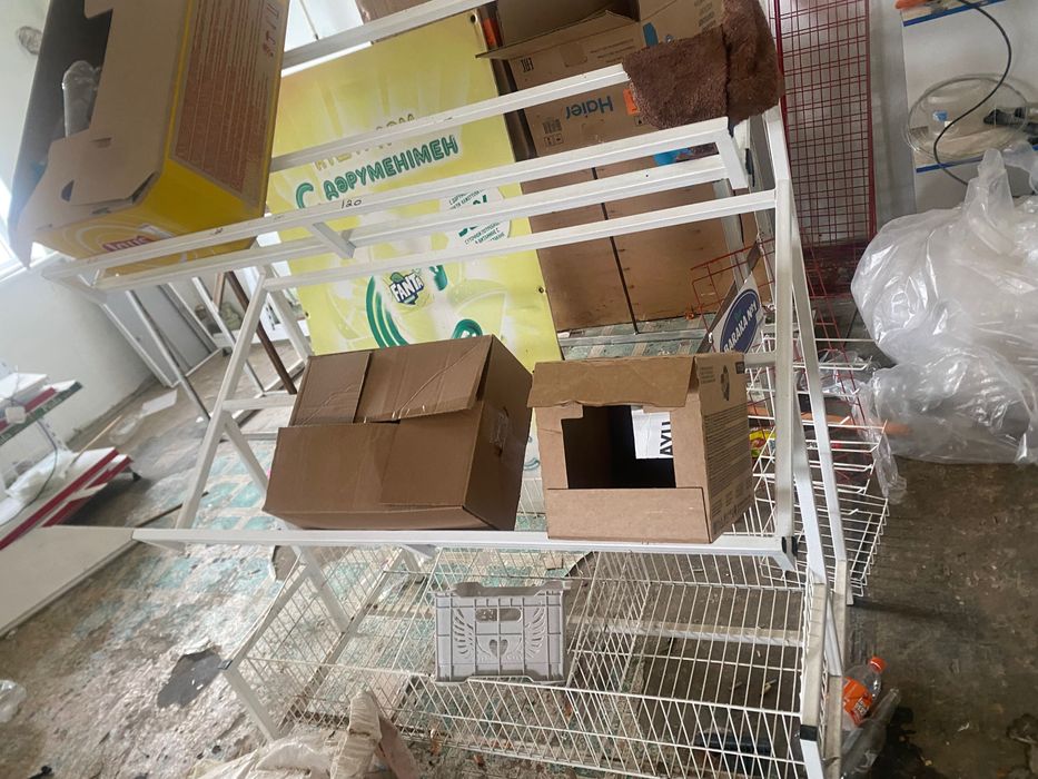 Стеллажи для магазинов