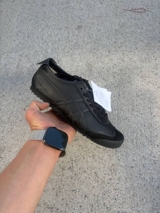 Asics made in veitnam