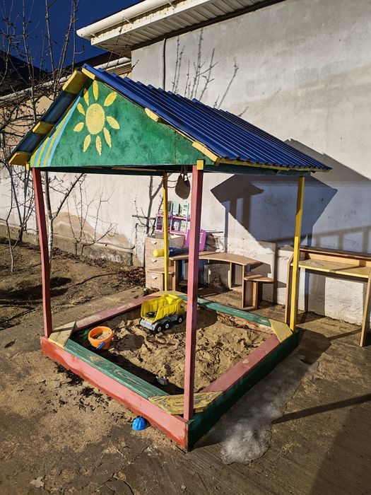 ПродаетсЯ песочница