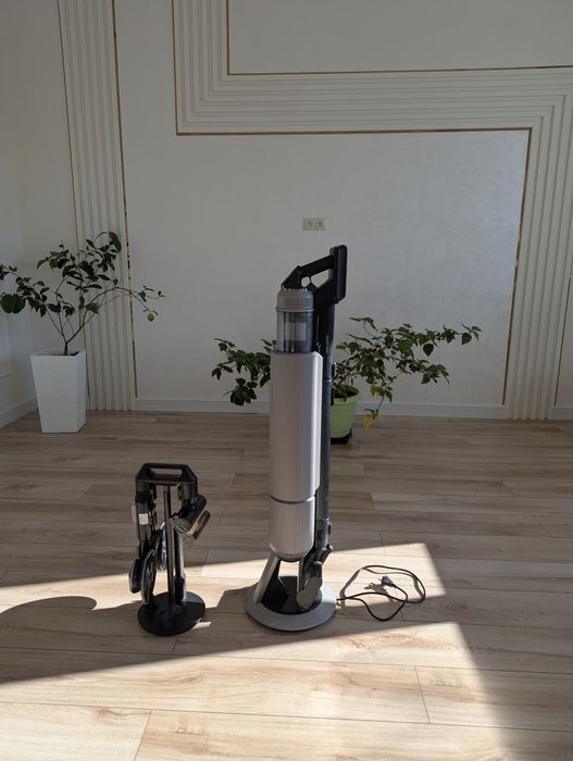 Вертикальный пылесос Samsung Bespoke AI Jet Lite VS80F28DES/EV  (CE)