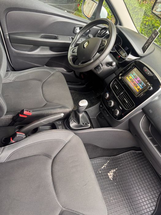 Vând Renault Clio IV