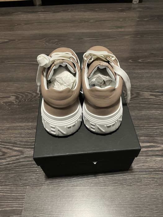 Vand incaltaminte dama Valentino
