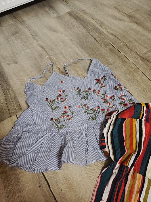 Lot de totuși și tricouri elegante