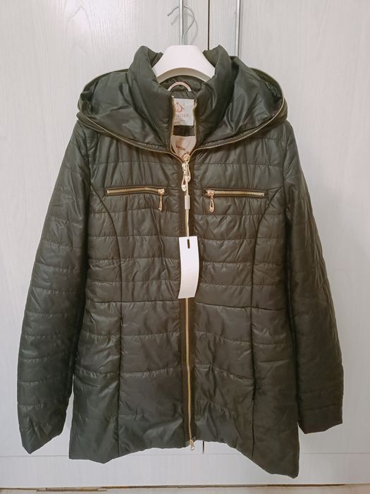 Продам куртку подрастковую.