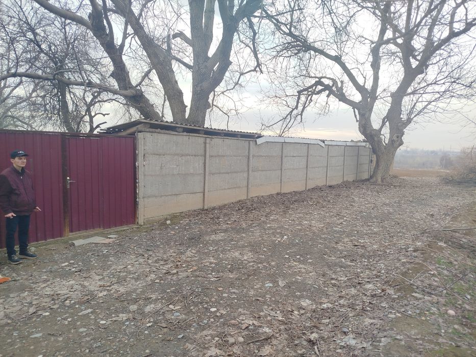 Ховли жой Сотилади ёки арендага ёки алишамиз.