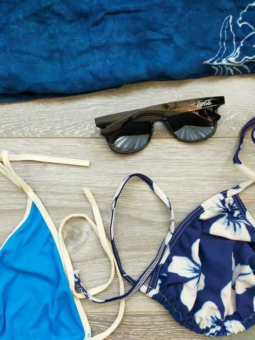 2 buc costum baie cu pareo si ochelari de soare