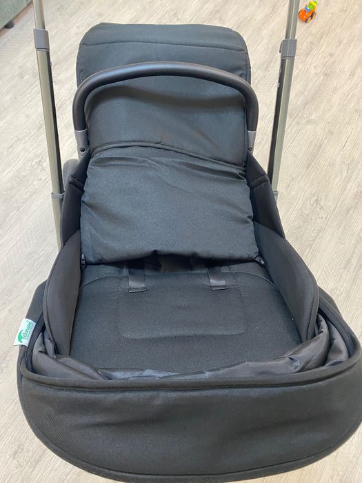 Продается коляска 2в1 бренд Teknum