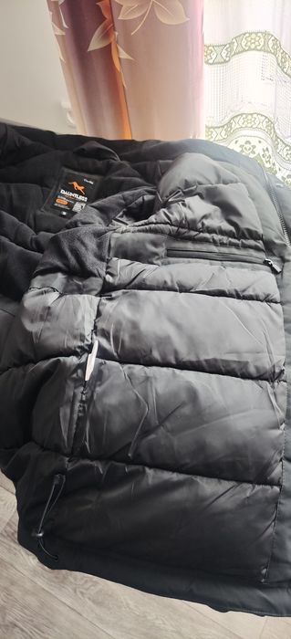 Продам куртку зимнюю