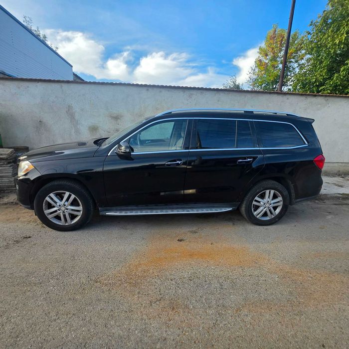 Mercedes-Benz GL 450  Блокирал мотор