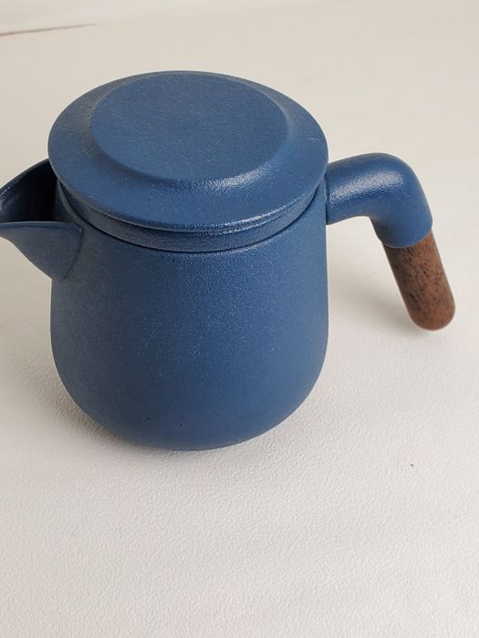 Чайник из исинской глины