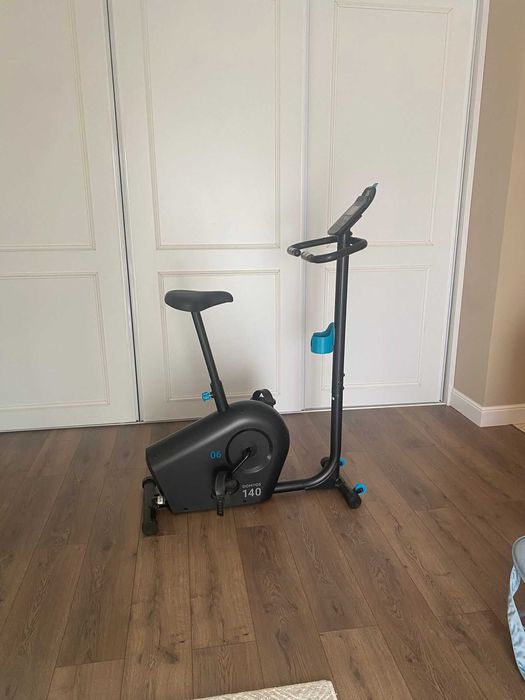 Bicicleta fitness DOMYOS 140