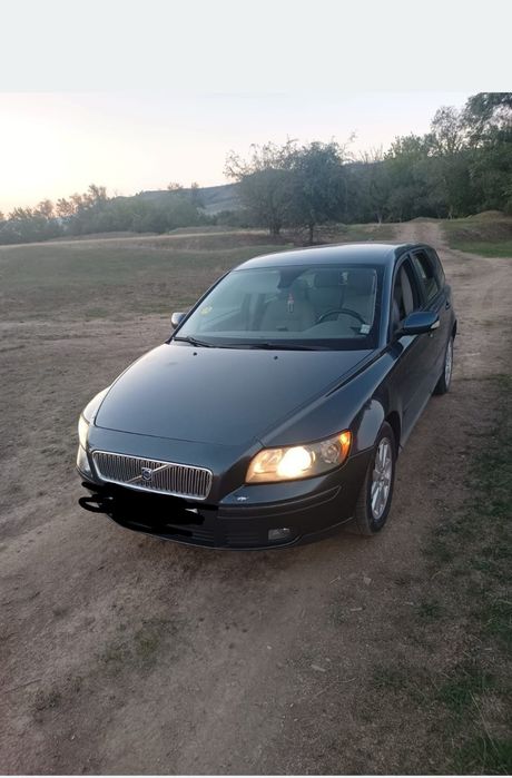 Vând mașina Volvo