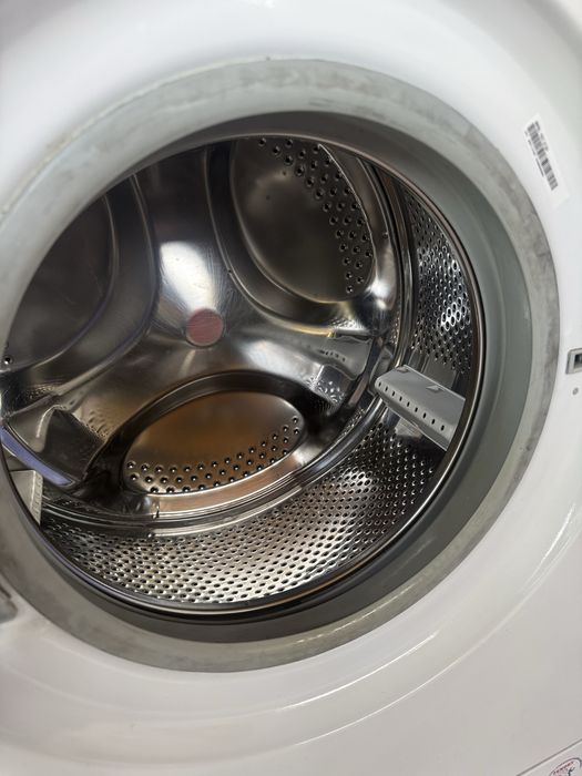 Продам стиральную машину INDESIT б/у