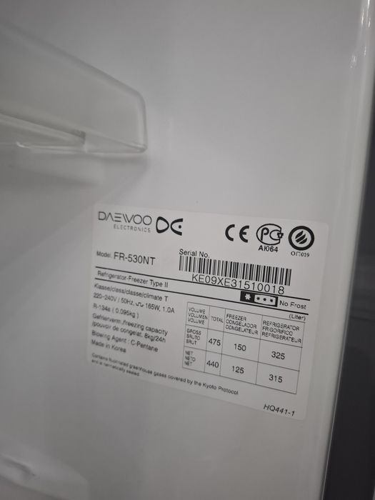 Продам Холодильник Daewoo FR530NT