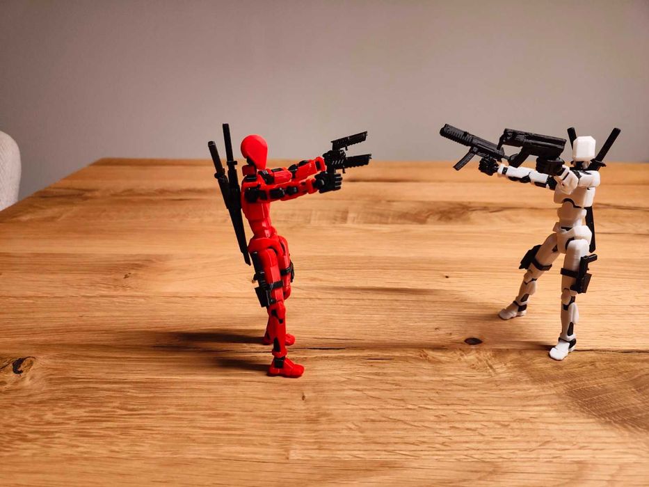 Екшън фигура Dummy 13 + комплект оръжия и аксесоари — пълен сет