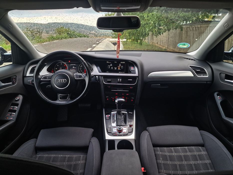 Vând Audi A4 B8.5