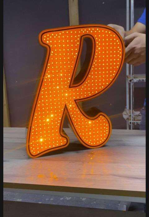 Reklama led tablo bukva stella banner