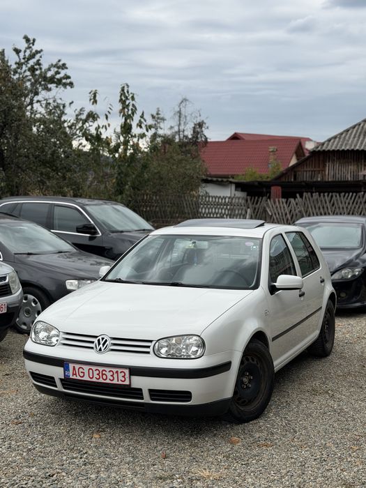 Vw Golf 4 Nr valabil 137.000 Km /fara daune /2001