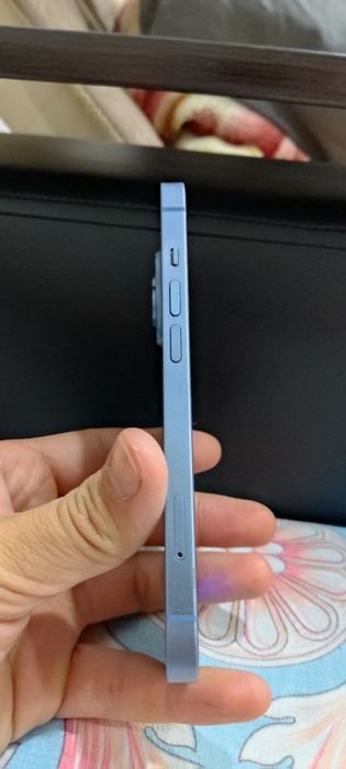 Продам iPhone 14