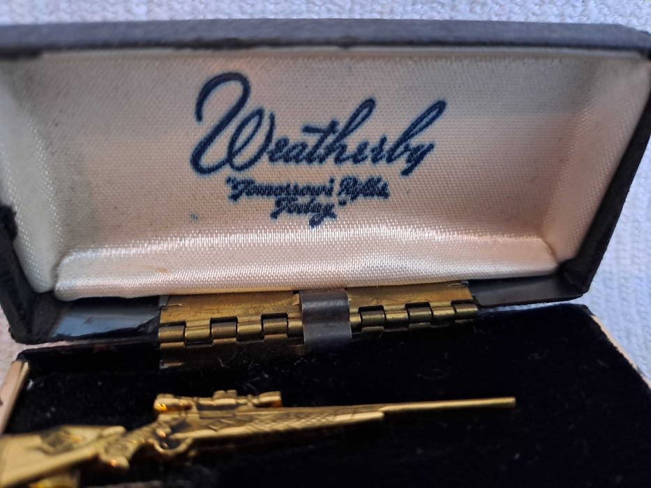 ac de cravata Weatherby gold rifle anii 1950