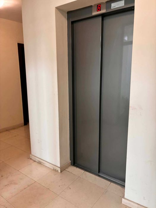 Продава 2-стаен апартамент и двоен гараж на ул. Риккардо Ваккарини