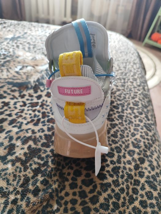 Новые Кросовки женские