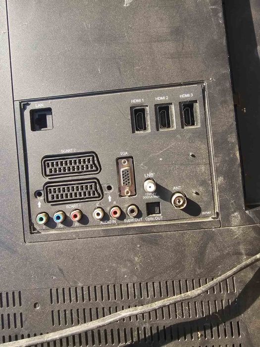 Telefunken T32R982LED DVB-CTS2  За части