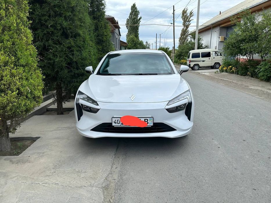Jmev Renault xolati zur. Yandeksda biznes tarifiga utadi.