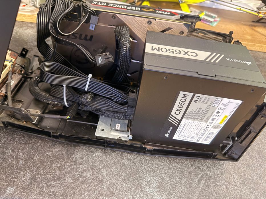 Alienware Graphics Amplifier cu Placa video MSI RTX 2080 Gaming X Trio