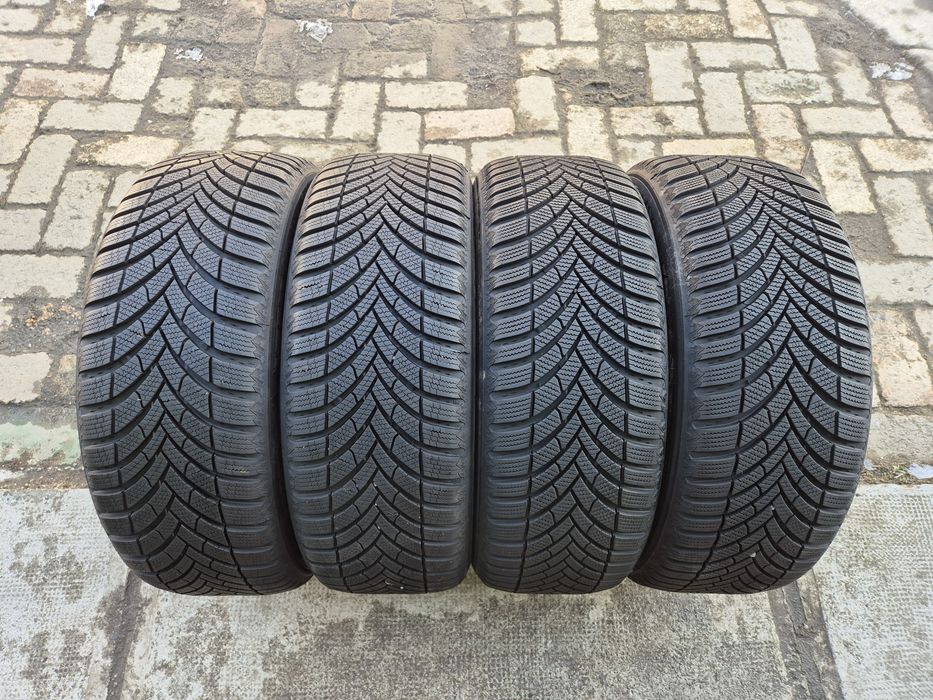 Set 4buc 215/50 R18 92V Semperit Speed-Grip 5 M+S iarnă