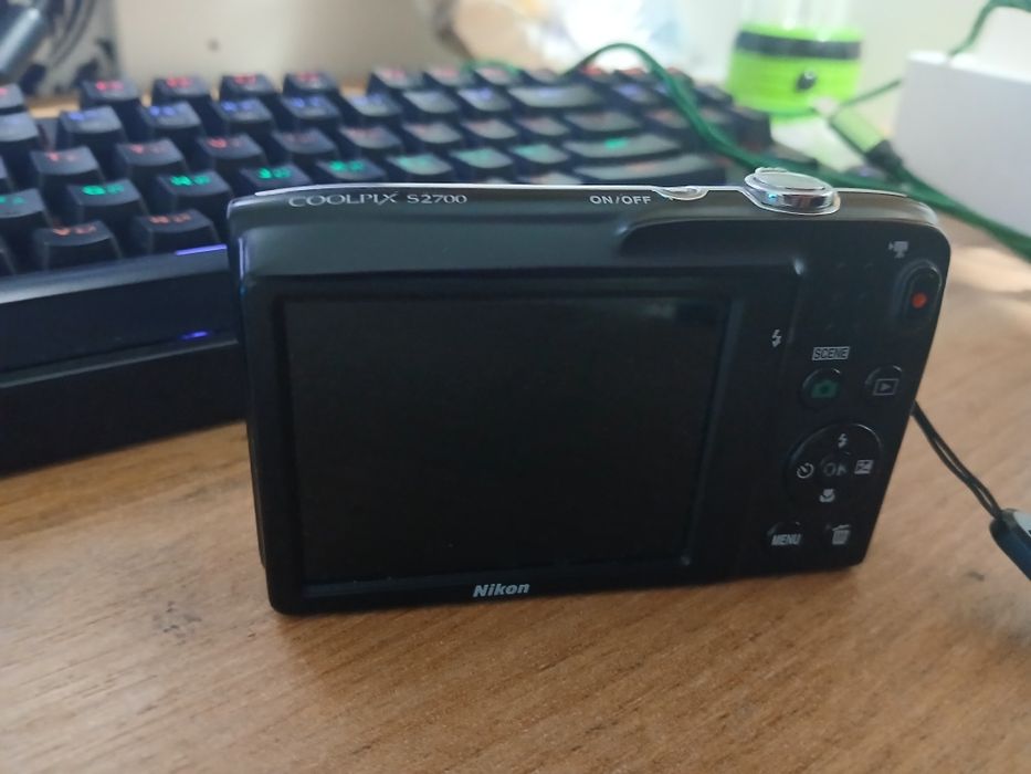 Nikon coolpix s2700