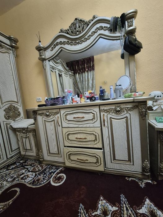 Мебель сотилади холати янги