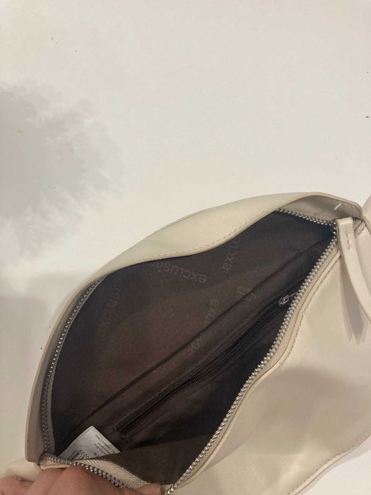 ПОДАРЯВАМ дамска чанта