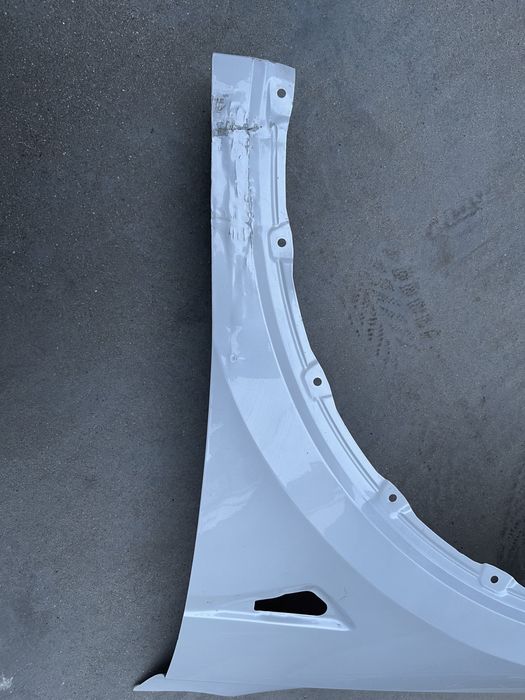 Калник Tesla Model Y