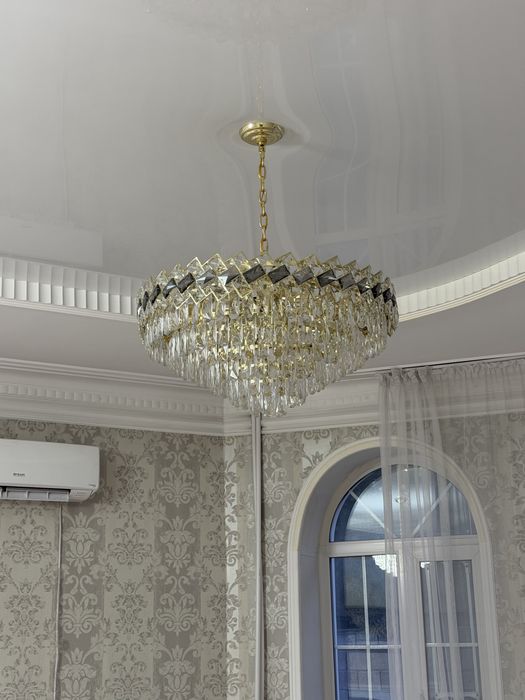 Продам люстры 2 штуки