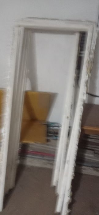 Продам двери межкомнатные
