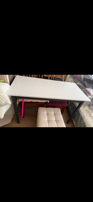 Продам кухонный стол и стулья