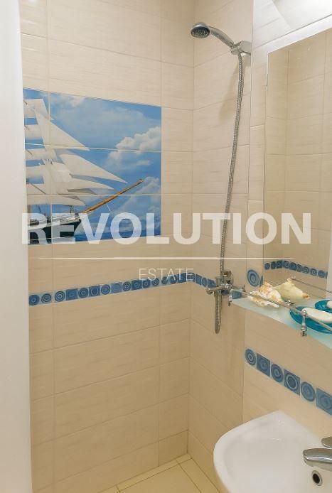 Дава се под наем Едностаен апартамент в Варна, Гръцка махала - 20 кв.м за 350 € - Снимка #3