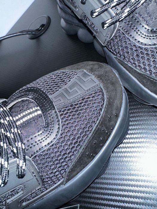 Versace Chain Reaction