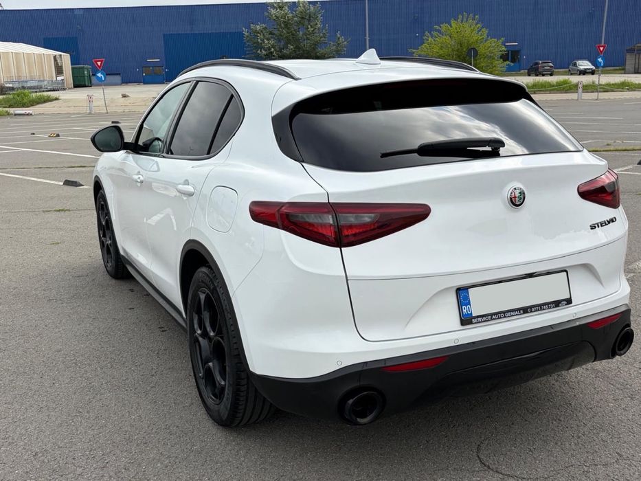 Vand sau schimb Alfa Stelvio