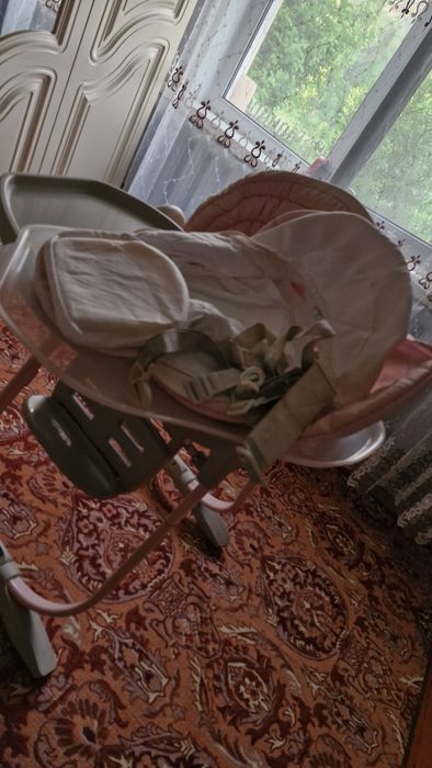 Продам стульчик для кормления