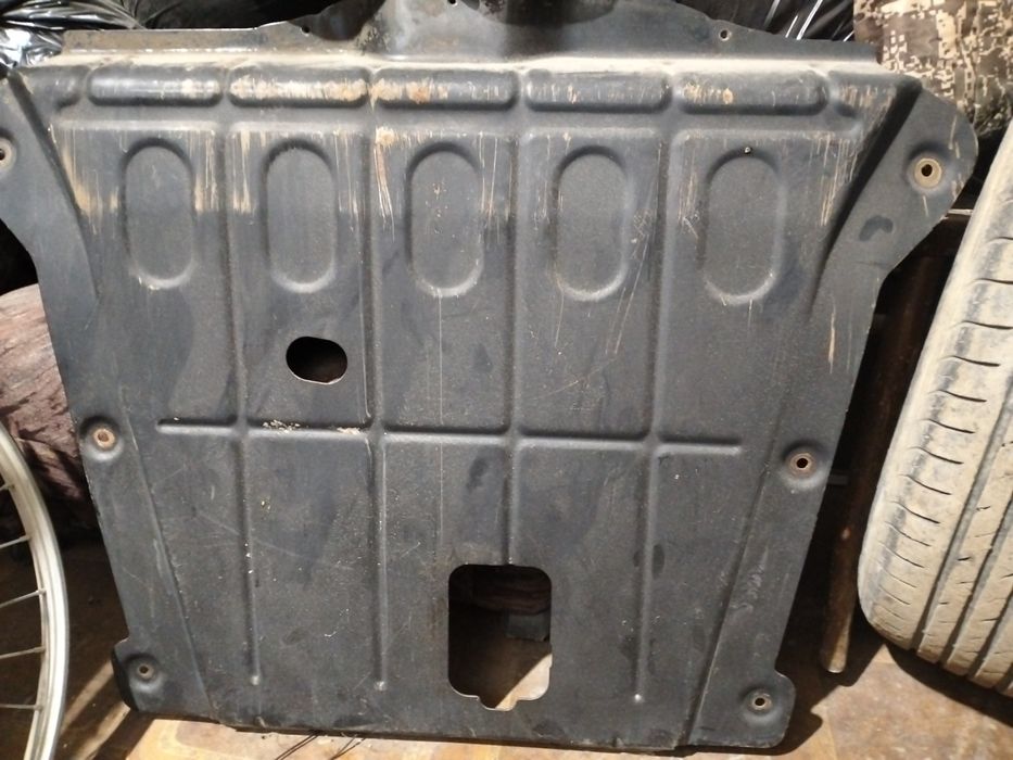 Продам защиту двигателя