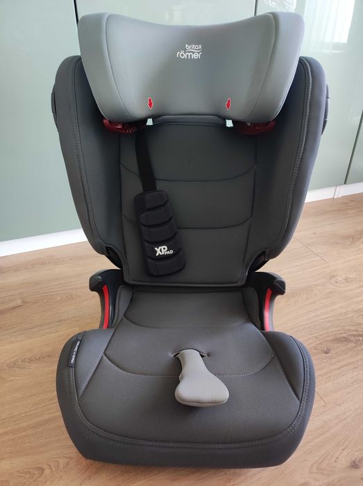 Britax Römer Kidfix III S Детско Столче за Кола с ISOFIX