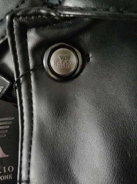 REDUS 750 Haina piele ecologica Emporio Armani, marimea L,pt barbati