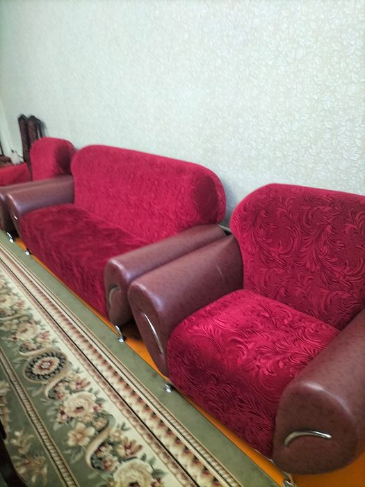 Продам диван в хорошем состоянии